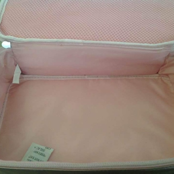 Mally Beauty Pink Train Cosmetics Travel Case / BRAND NEW - Picture 7 of 8